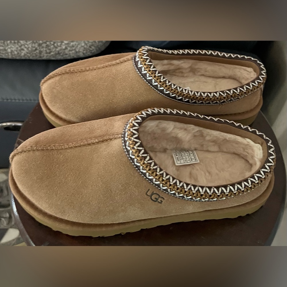 Ugg Tasman Chestnut Slip On Shearling Slipper Shoes Size 39 US 8 - Picture 3 of 7